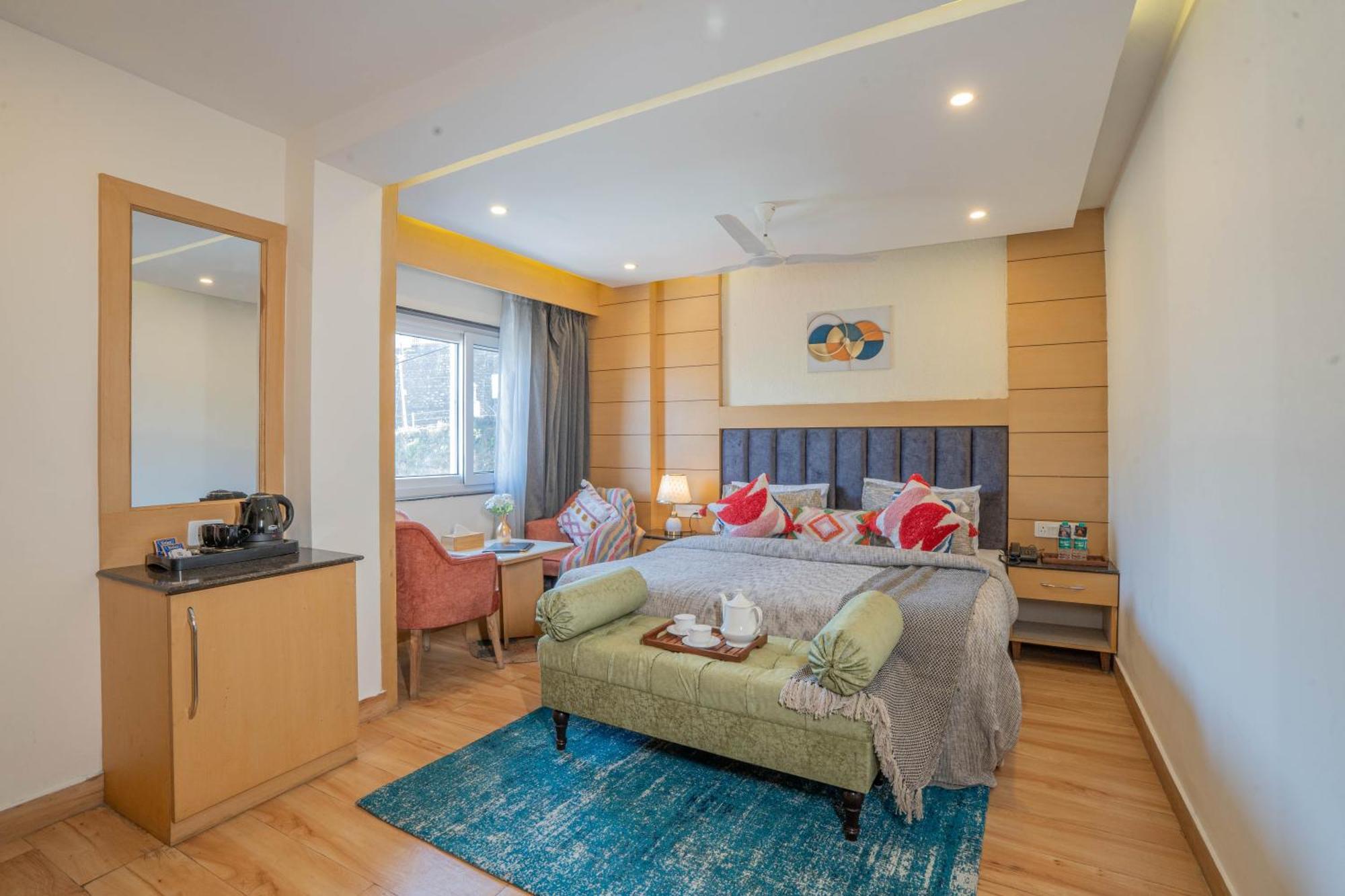 Perfectstayz Premium At Mall Road Mussoorie Buitenkant foto