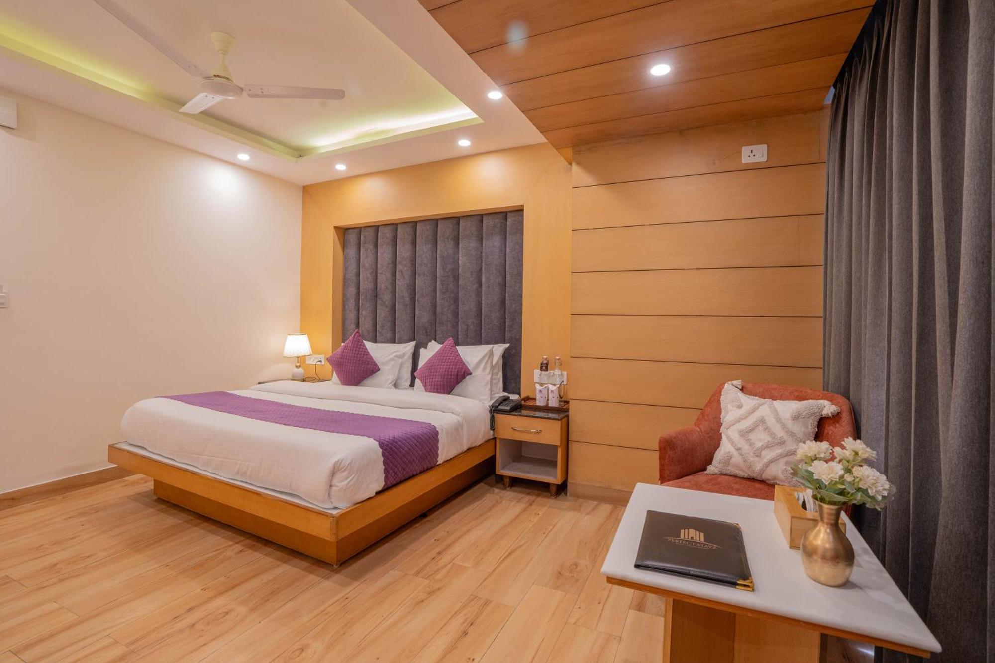 Perfectstayz Premium At Mall Road Mussoorie Buitenkant foto