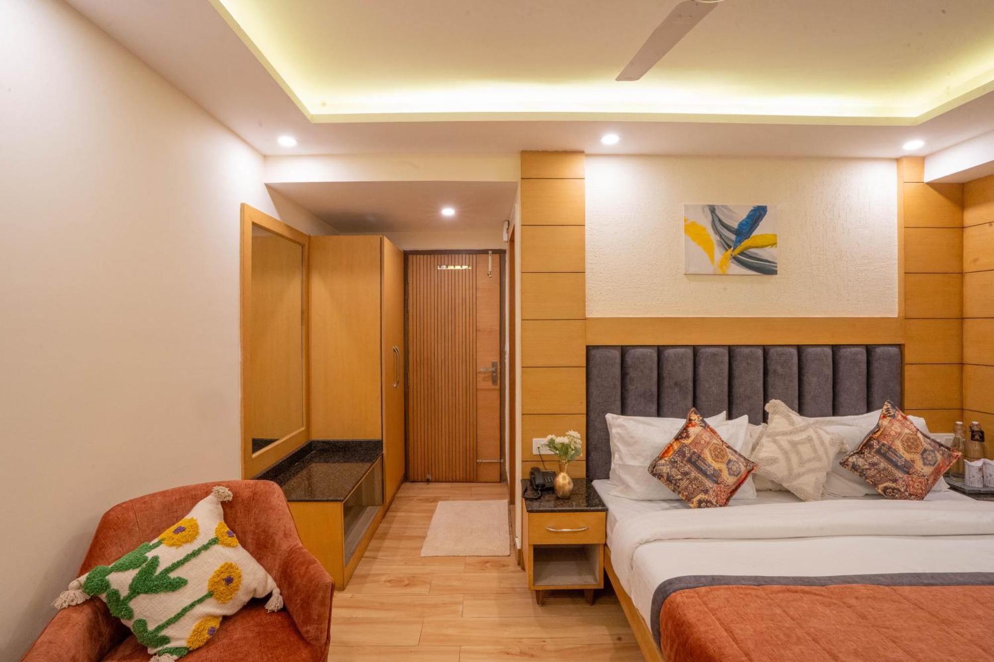 Perfectstayz Premium At Mall Road Mussoorie Buitenkant foto