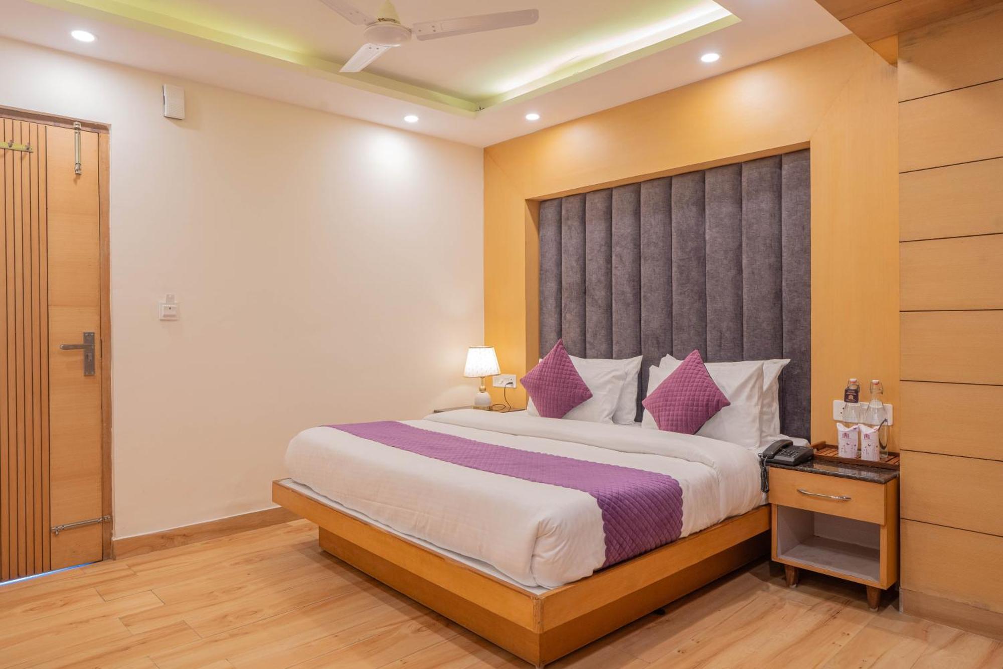 Perfectstayz Premium At Mall Road Mussoorie Buitenkant foto