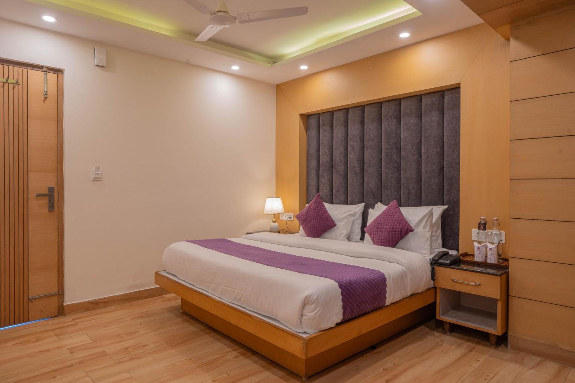 Perfectstayz Premium At Mall Road Mussoorie Buitenkant foto