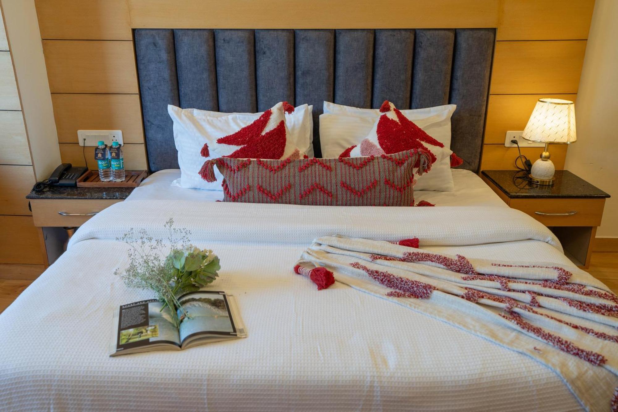 Perfectstayz Premium At Mall Road Mussoorie Buitenkant foto